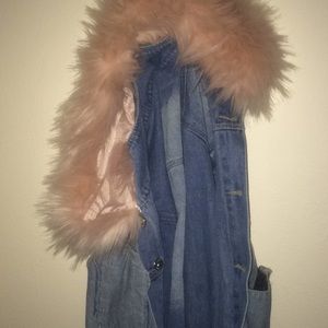 Jean jacket with pink fur